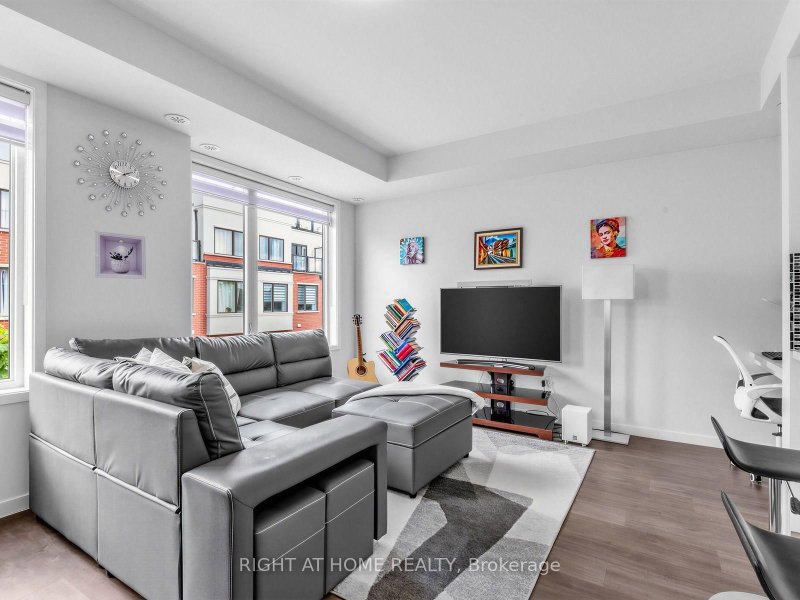 86 - 400 Alex Gardner Circle