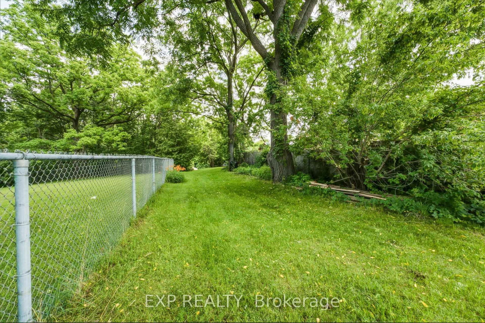 145 High Street • Georgina, ON photo 41