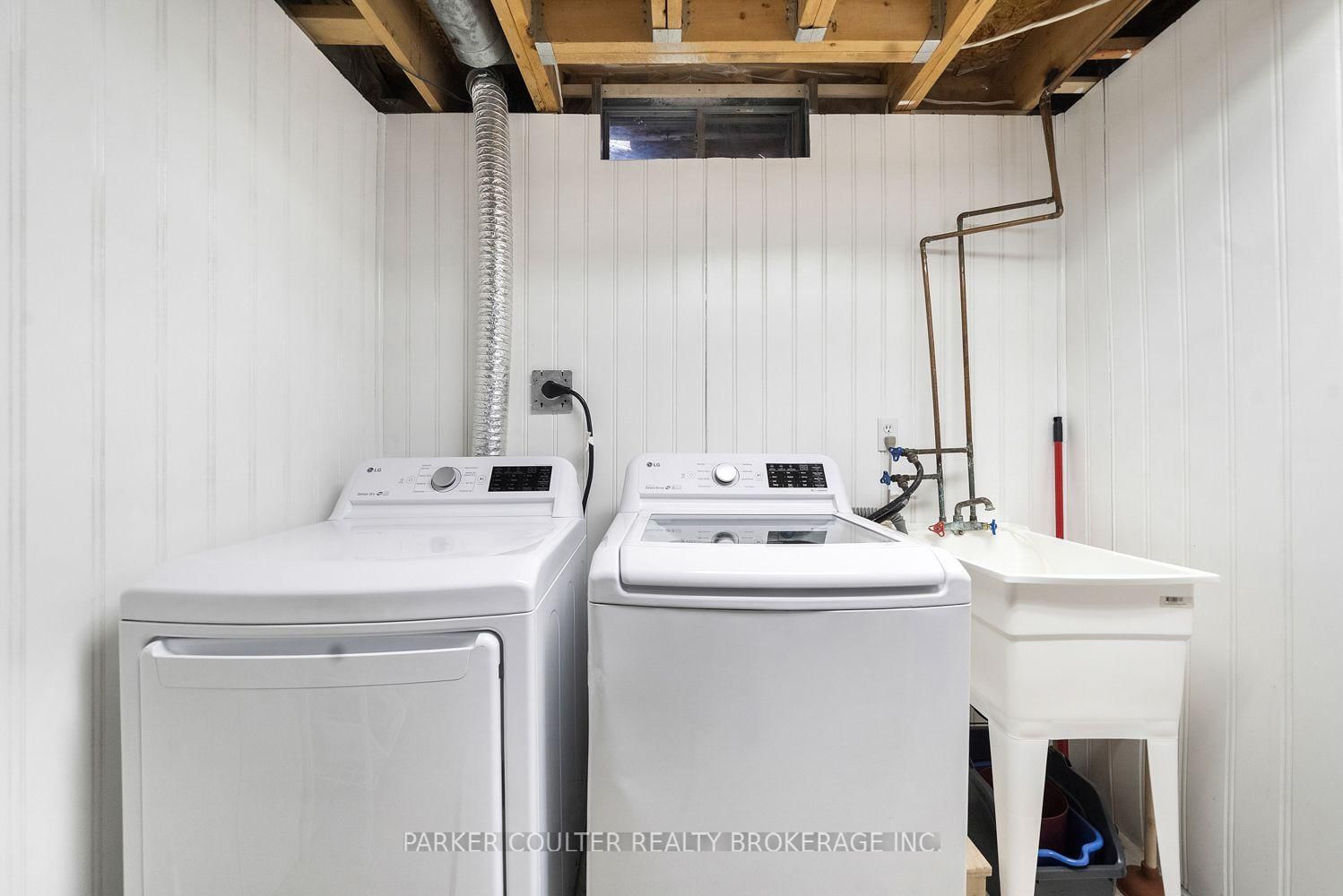 1098 Maclean Street • Innisfil, ON photo 35