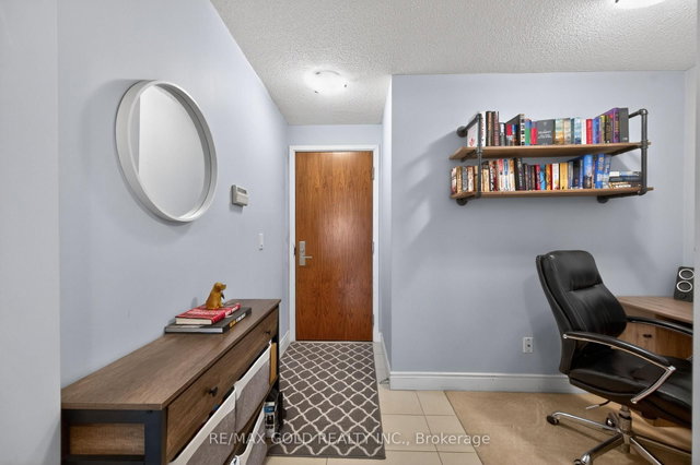 319 - 37 Galleria Parkway