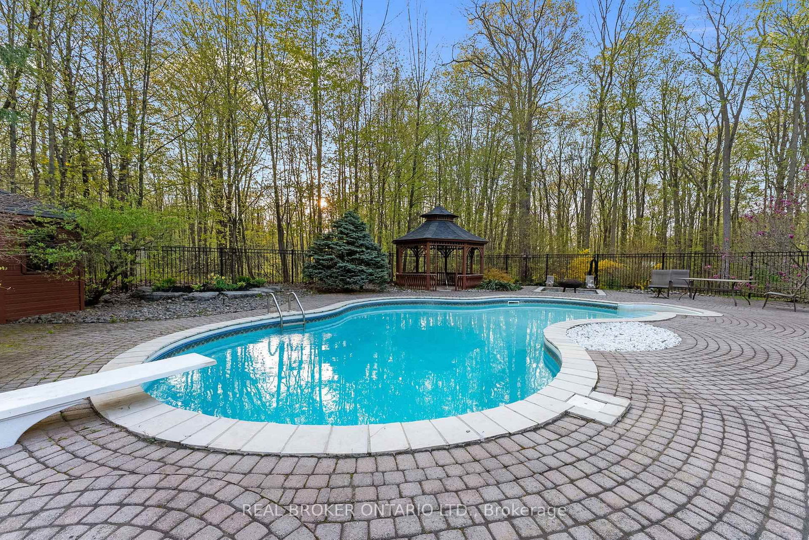 10 Oakview Place • Uxbridge, ON photo 48