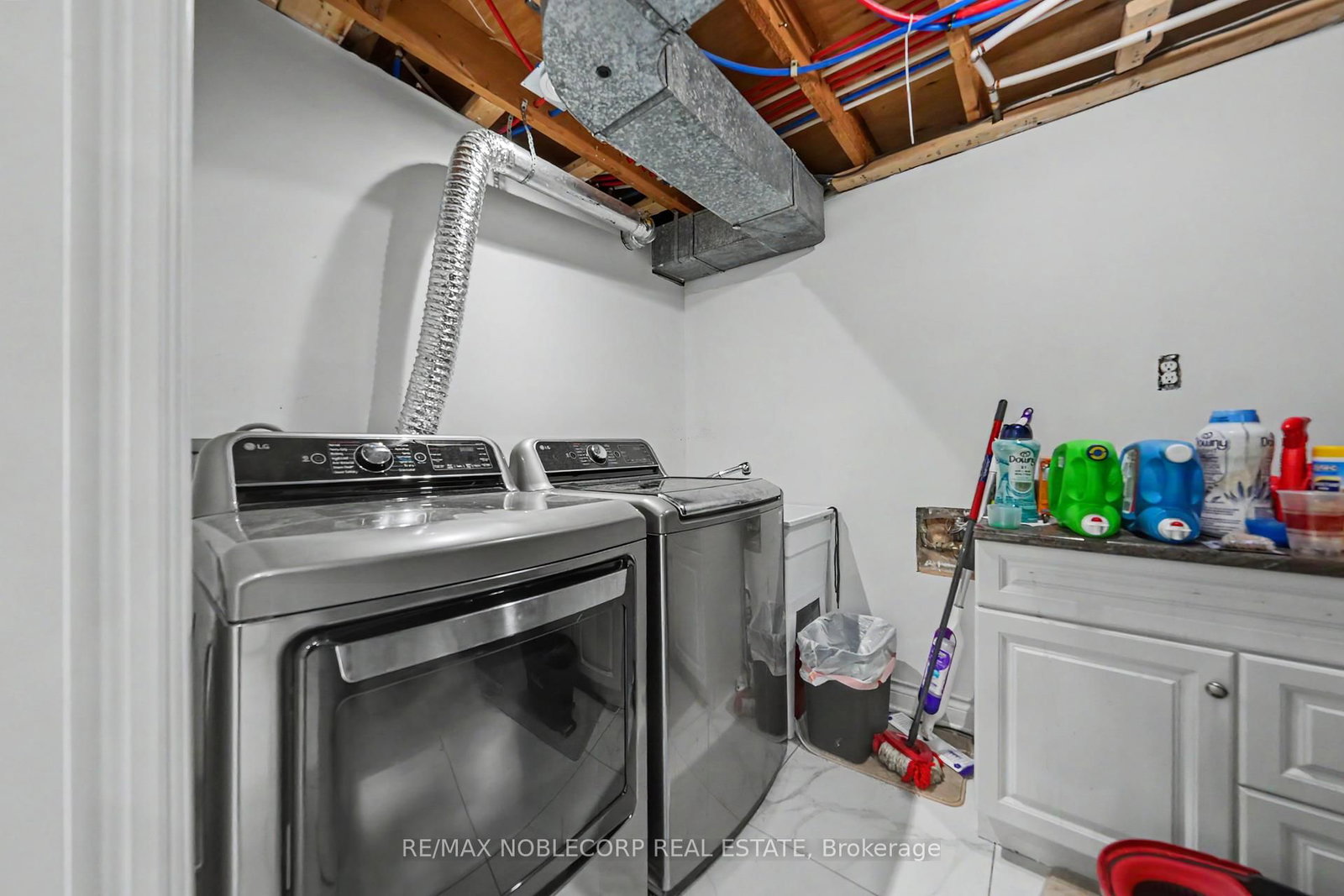 24 W Maple Avenue • New Tecumseth, ON photo 31