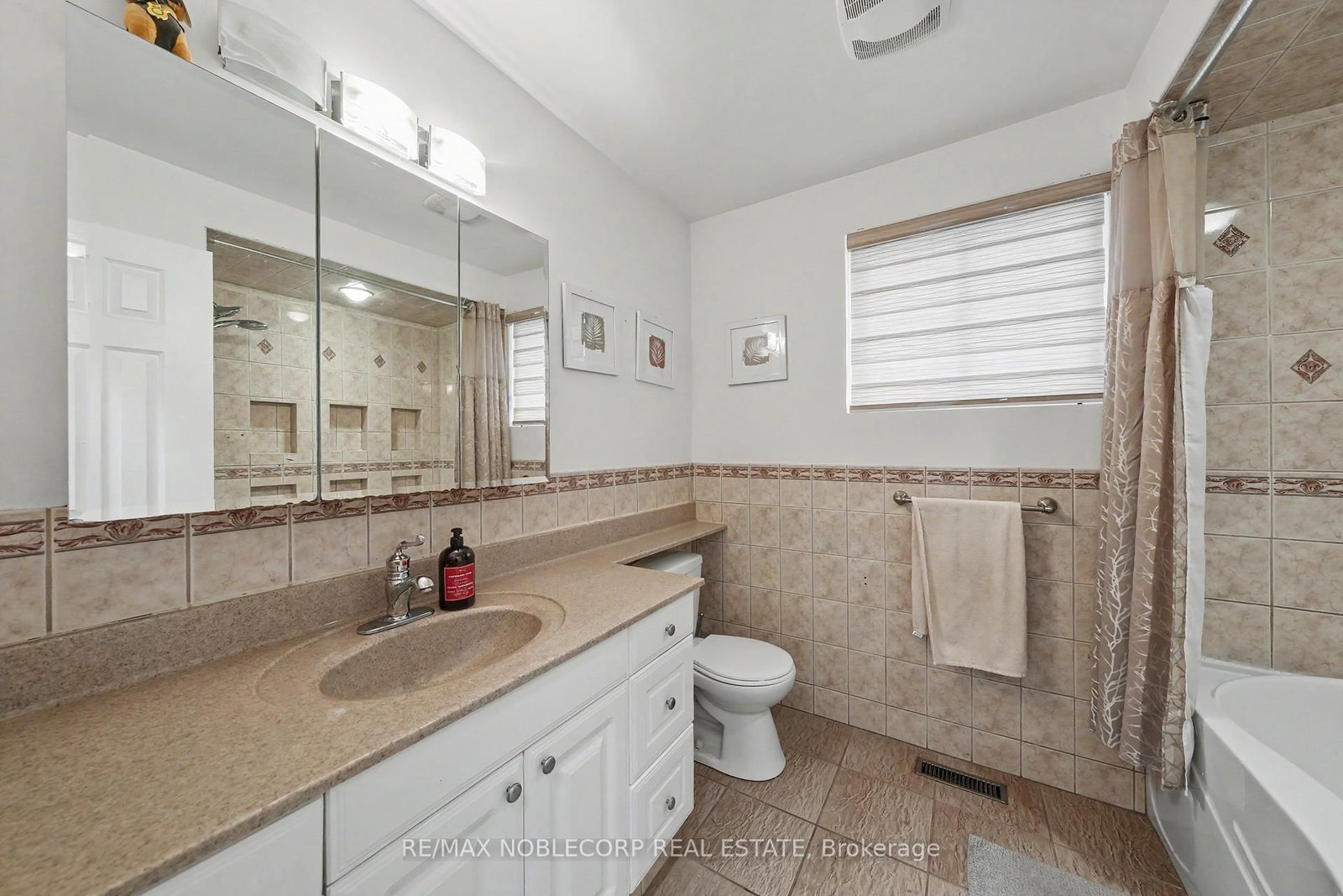 24 W Maple Avenue • New Tecumseth, ON photo 37