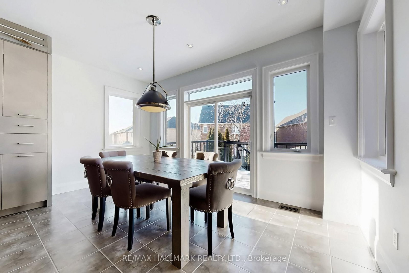 1135 Cenotaph Boulevard • Newmarket, ON photo 12