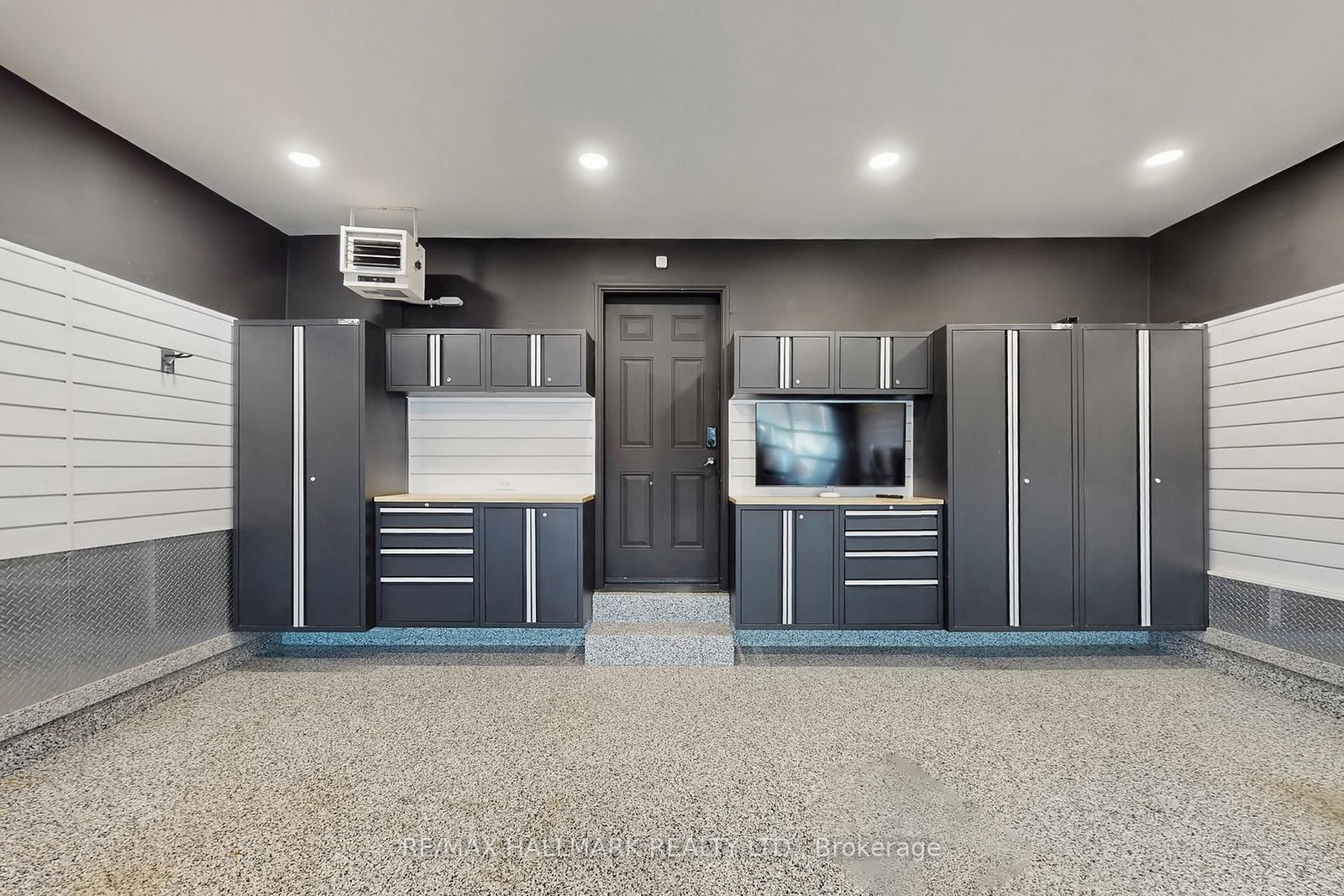 1135 Cenotaph Boulevard • Newmarket, ON photo 35