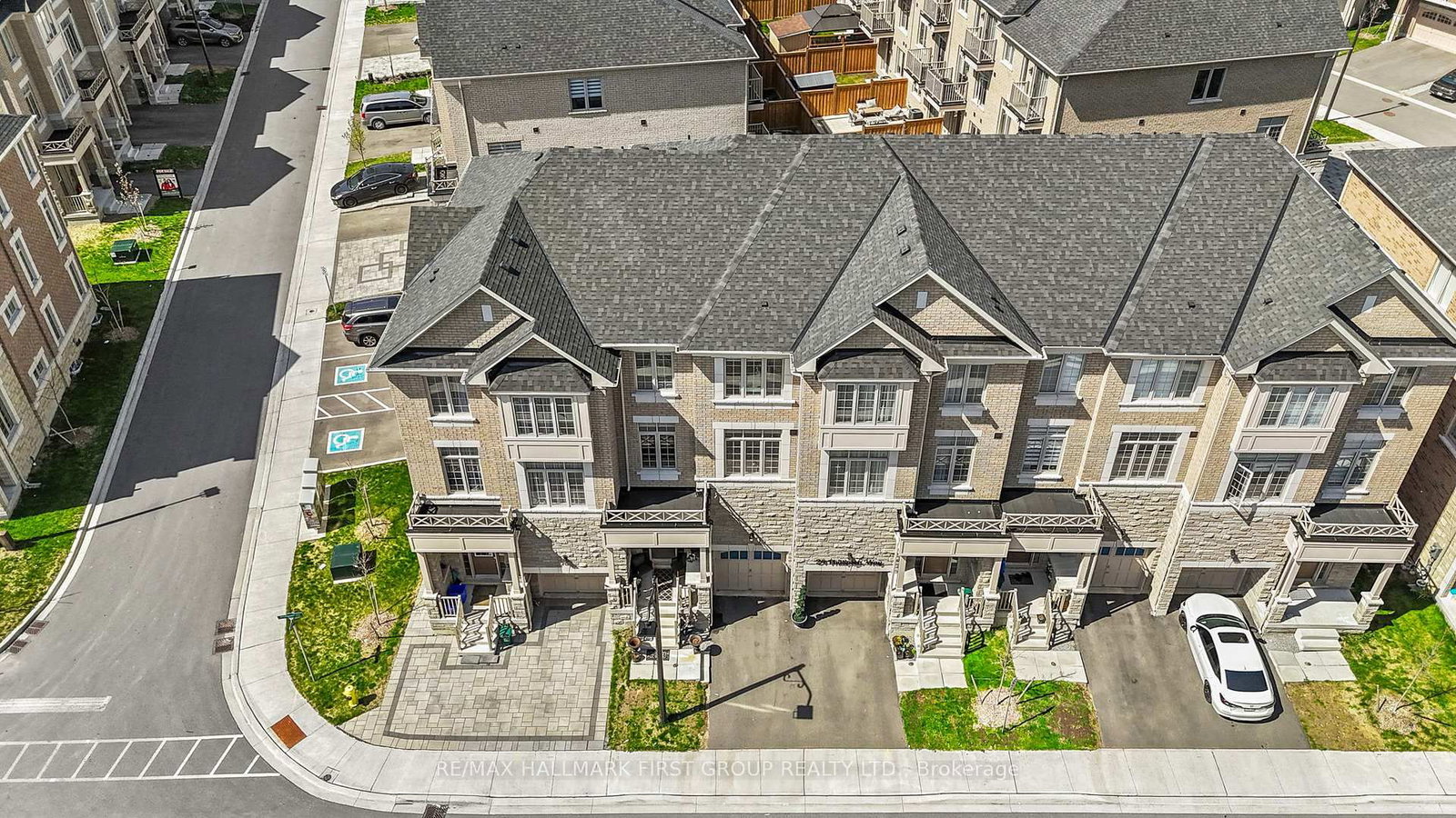 22 Phillipsen Way • Markham, ON photo 37