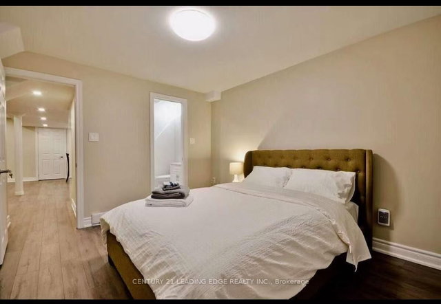 Bsmt - 129 Bernard Avenue