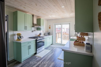 213 Melbourne Drive — photo 4