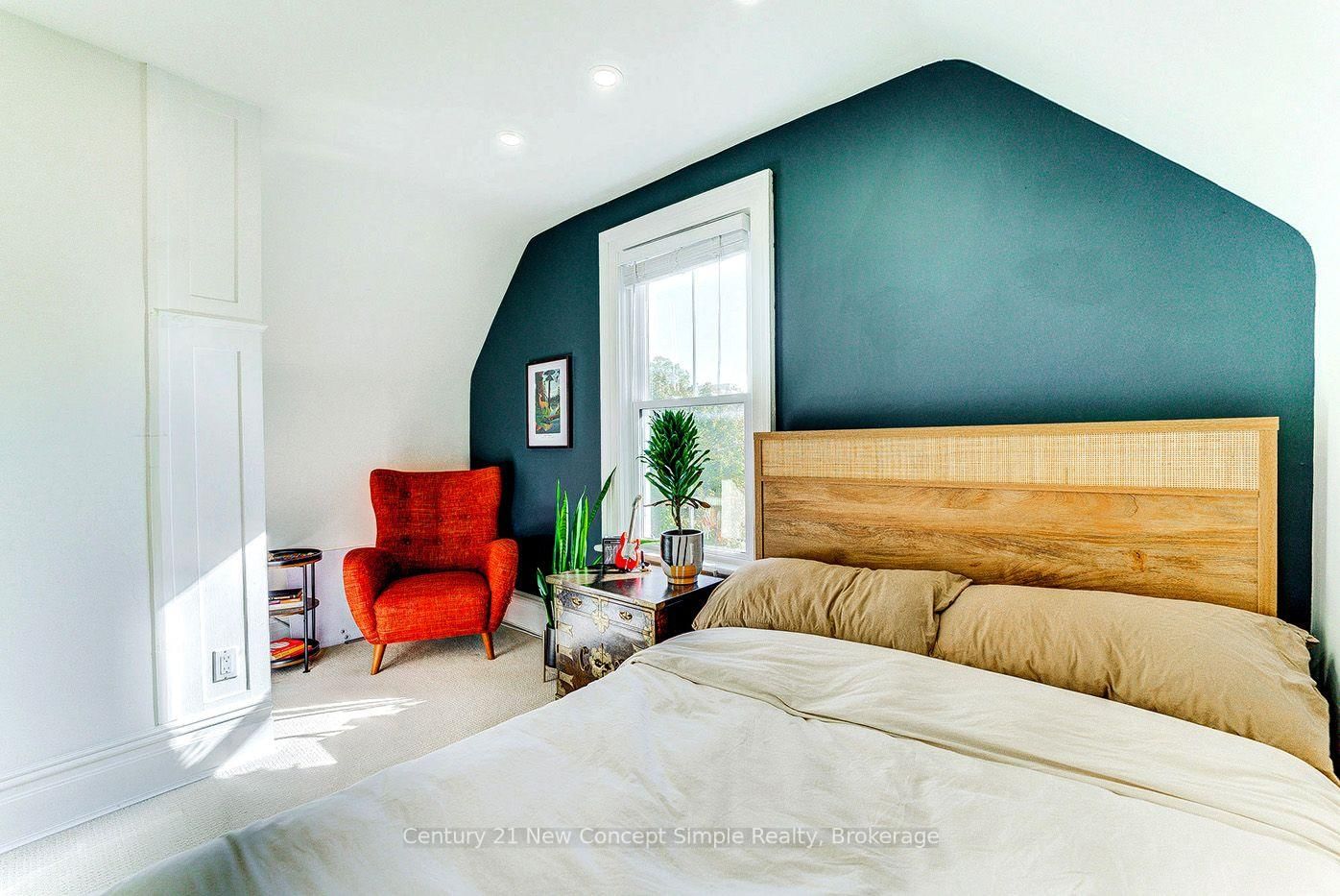 56 Machell Avenue • Aurora, ON photo 27