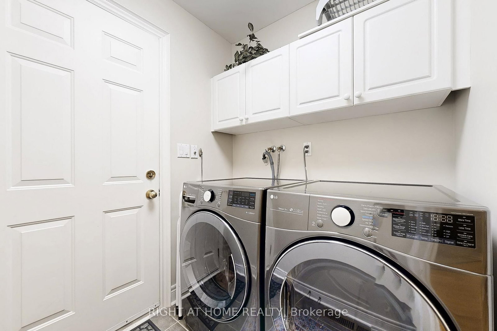 9 Arlington Way • Markham, ON photo 20