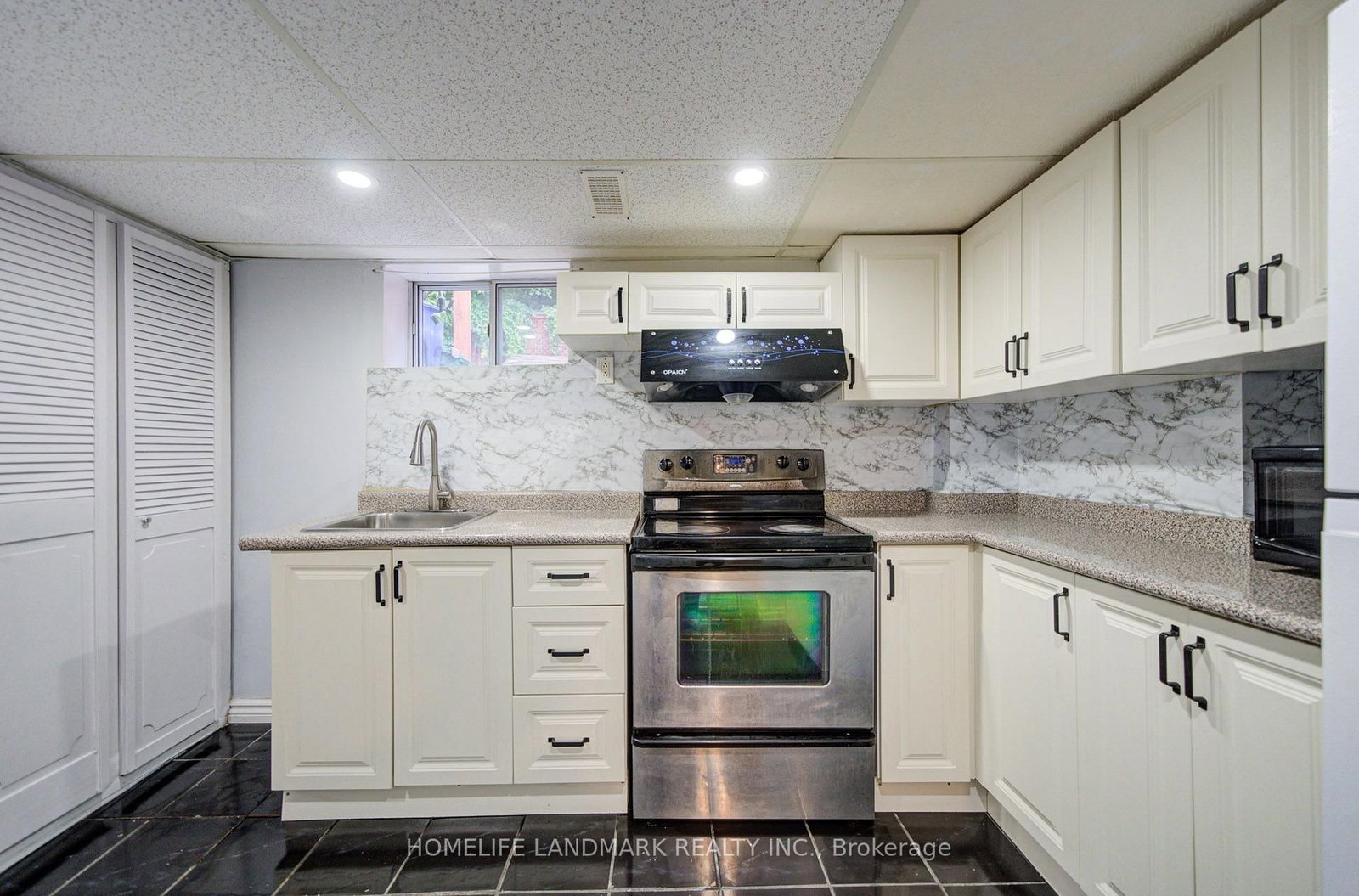 167 N Taylor Mills Drive • Richmond Hill, ON photo 38