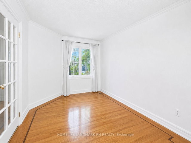 101 Pentland Crescent