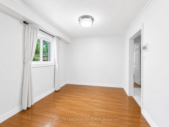 101 Pentland Crescent