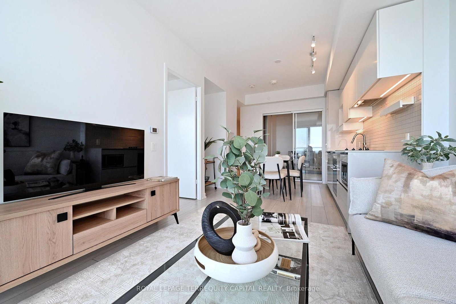 5 Buttermill Avenue • #4808 • Vaughan, ON photo 16