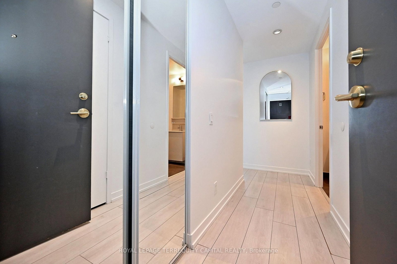 5 Buttermill Avenue • #4808 • Vaughan, ON photo 9