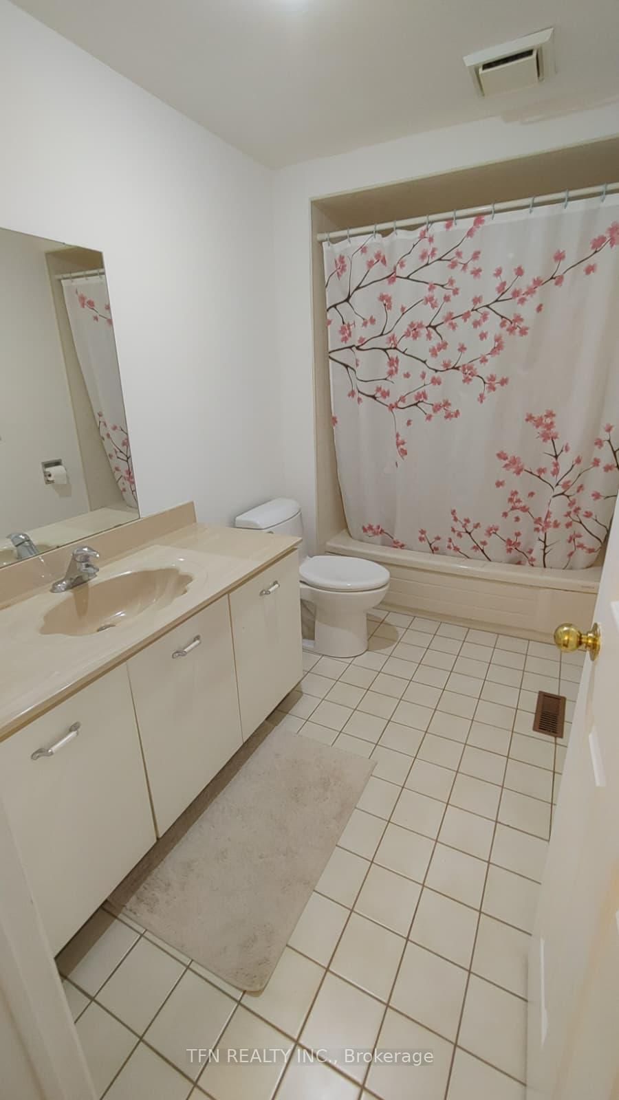 112 Trafalgar Square • Vaughan, ON photo 27