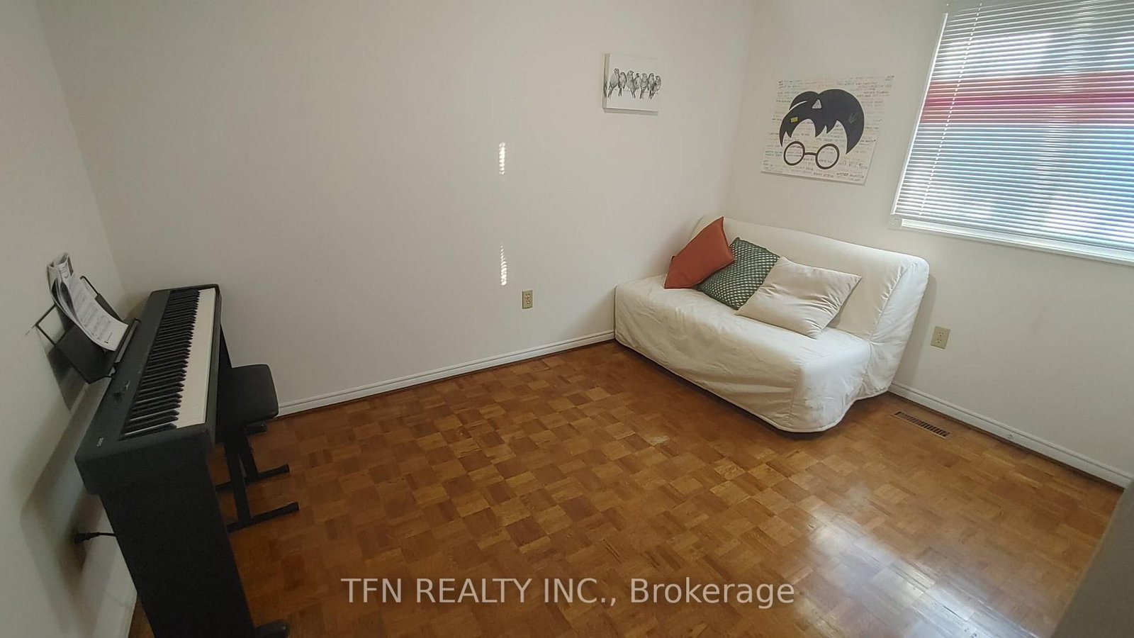 112 Trafalgar Square • Vaughan, ON photo 28