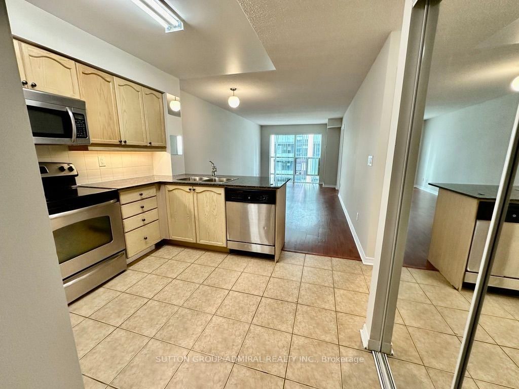 185 Oneida Crescent • #911 • Richmond Hill, ON photo 11