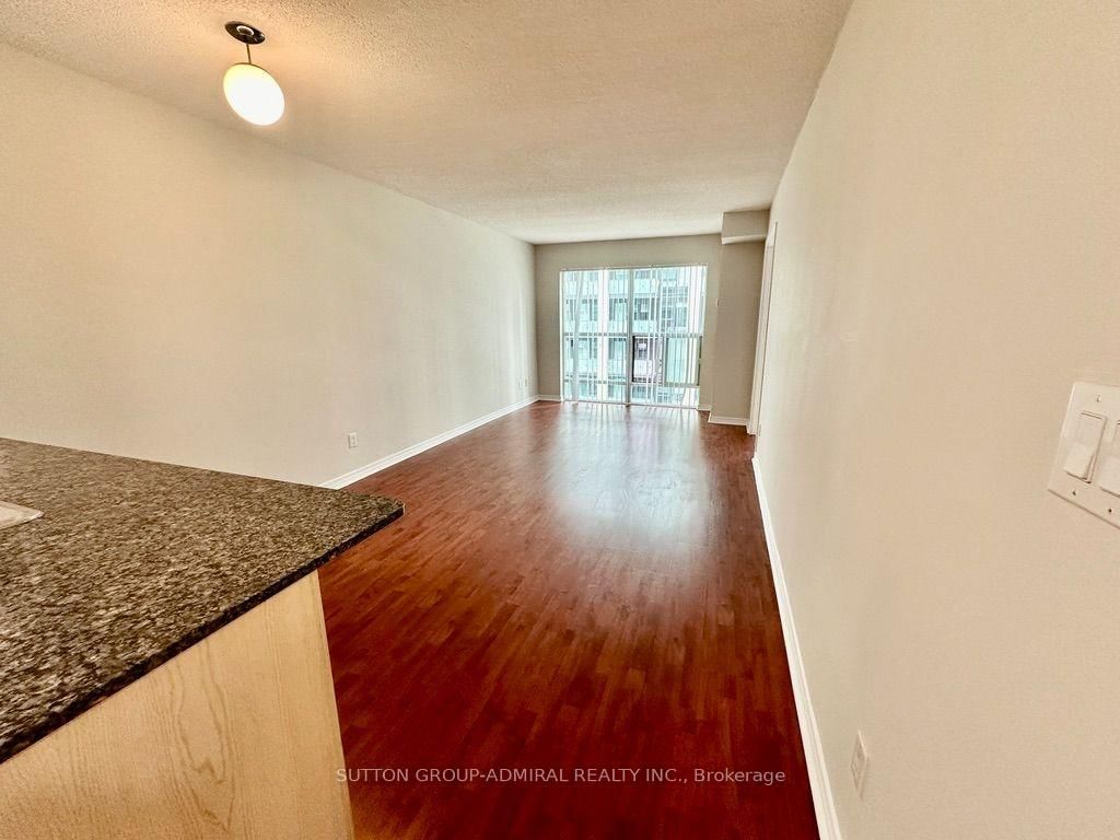 185 Oneida Crescent • #911 • Richmond Hill, ON photo 14
