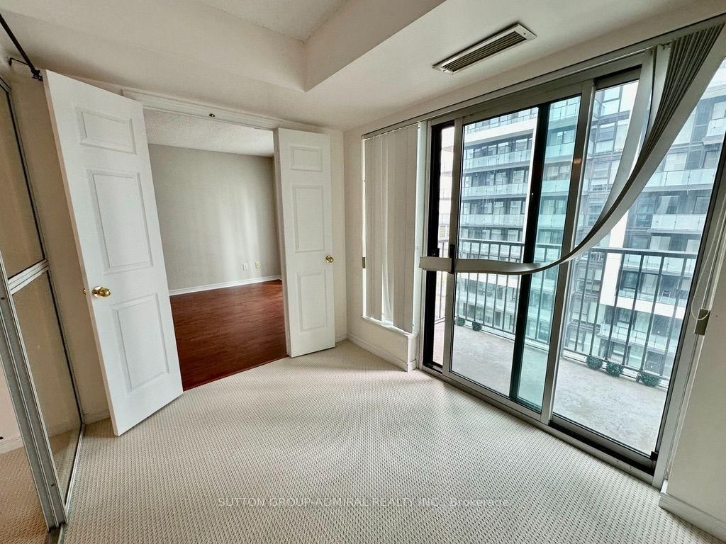 185 Oneida Crescent • #911 • Richmond Hill, ON photo 20