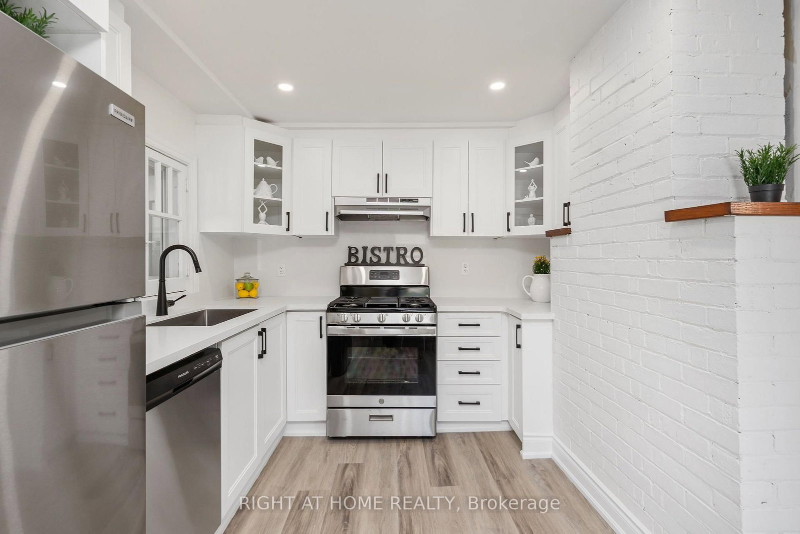 51 Lakeside Drive • Innisfil, ON photo 10