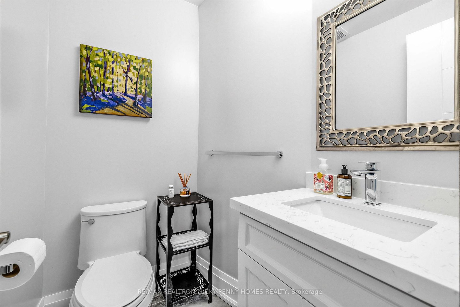 18 Walnut Glen Place • Markham, ON photo 9