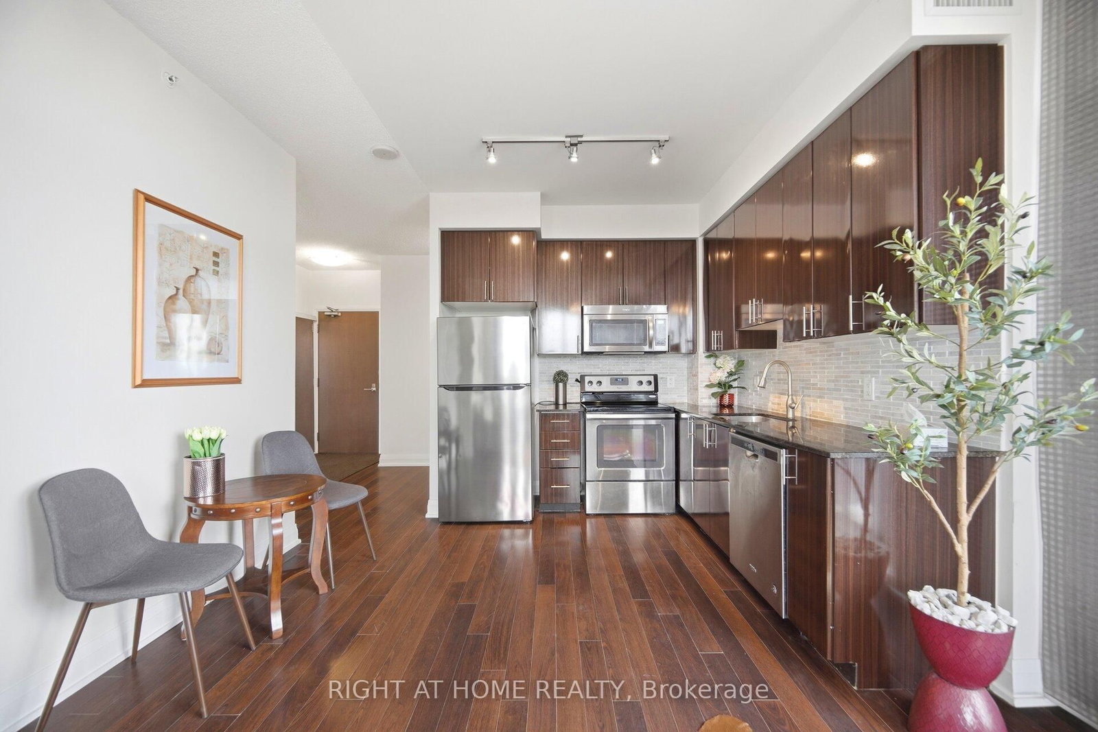 85 North Park Road • #612 • Vaughan, ON photo 13