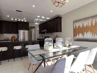 79 Forest Edge Crescent — more photos