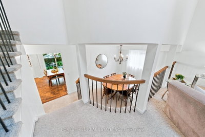 84 Kings College Road — more photos