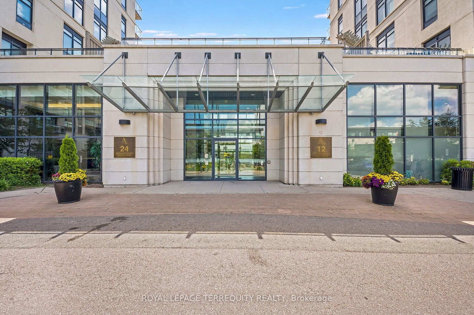 12 Woodstream Boulevard • #709 • Vaughan, ON photo 2