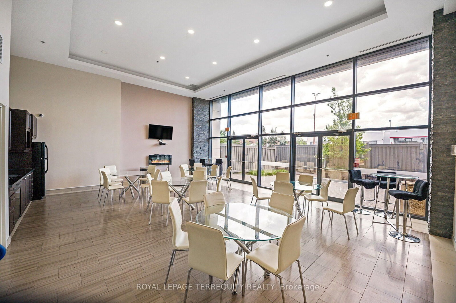 12 Woodstream Boulevard • #709 • Vaughan, ON photo 23