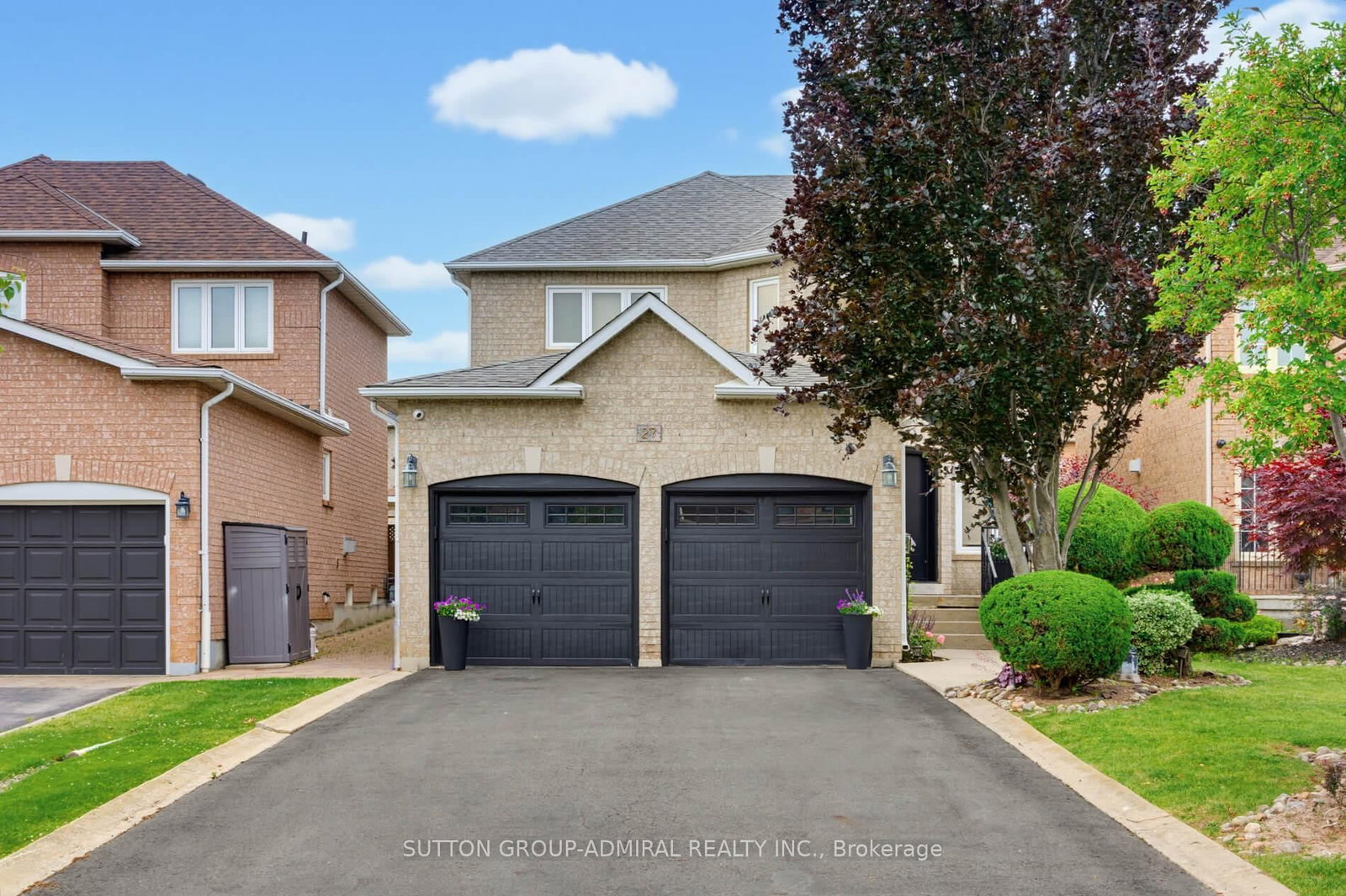 27 Pine Hollow Crescent • Vaughan, ON photo 1