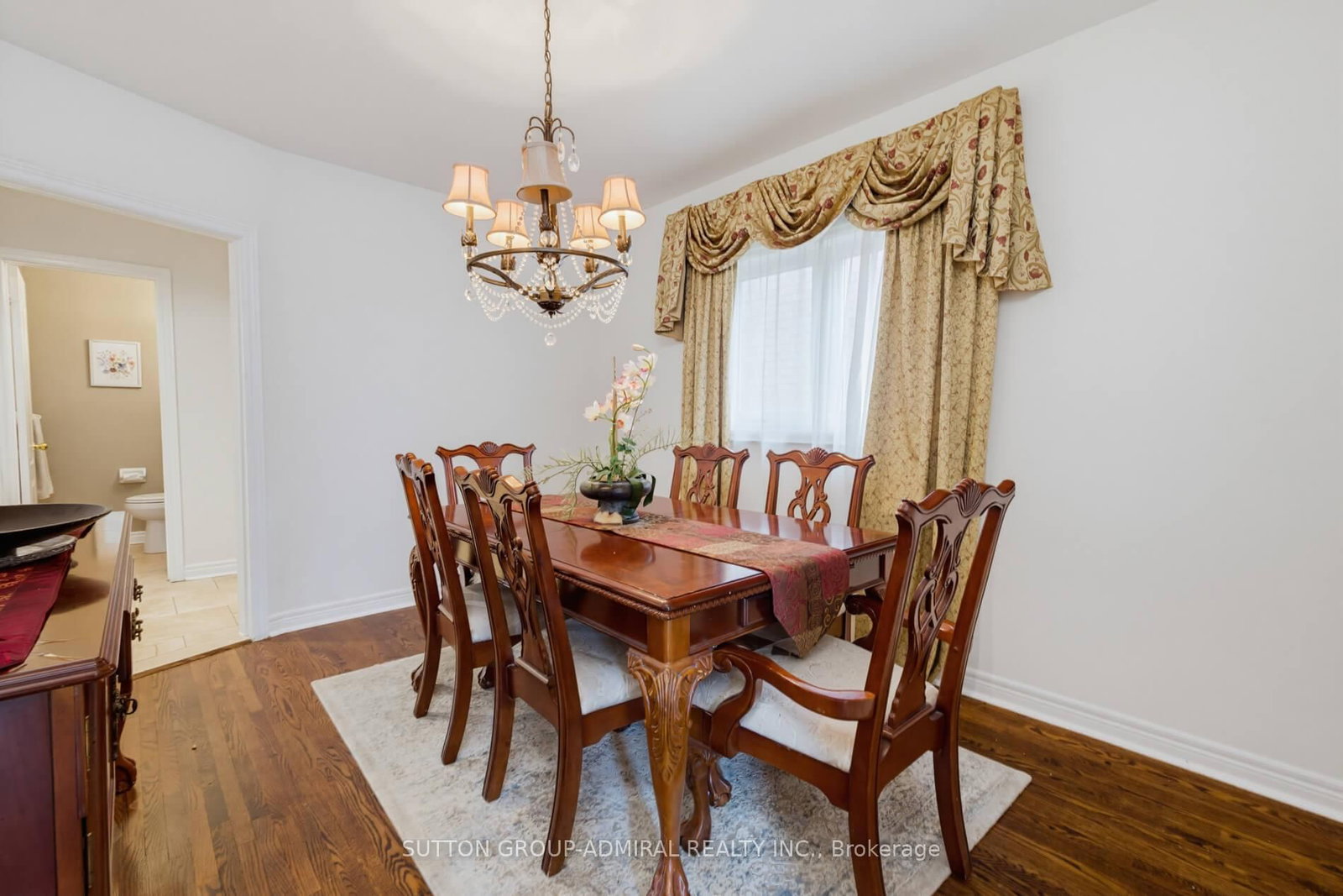 27 Pine Hollow Crescent • Vaughan, ON photo 10