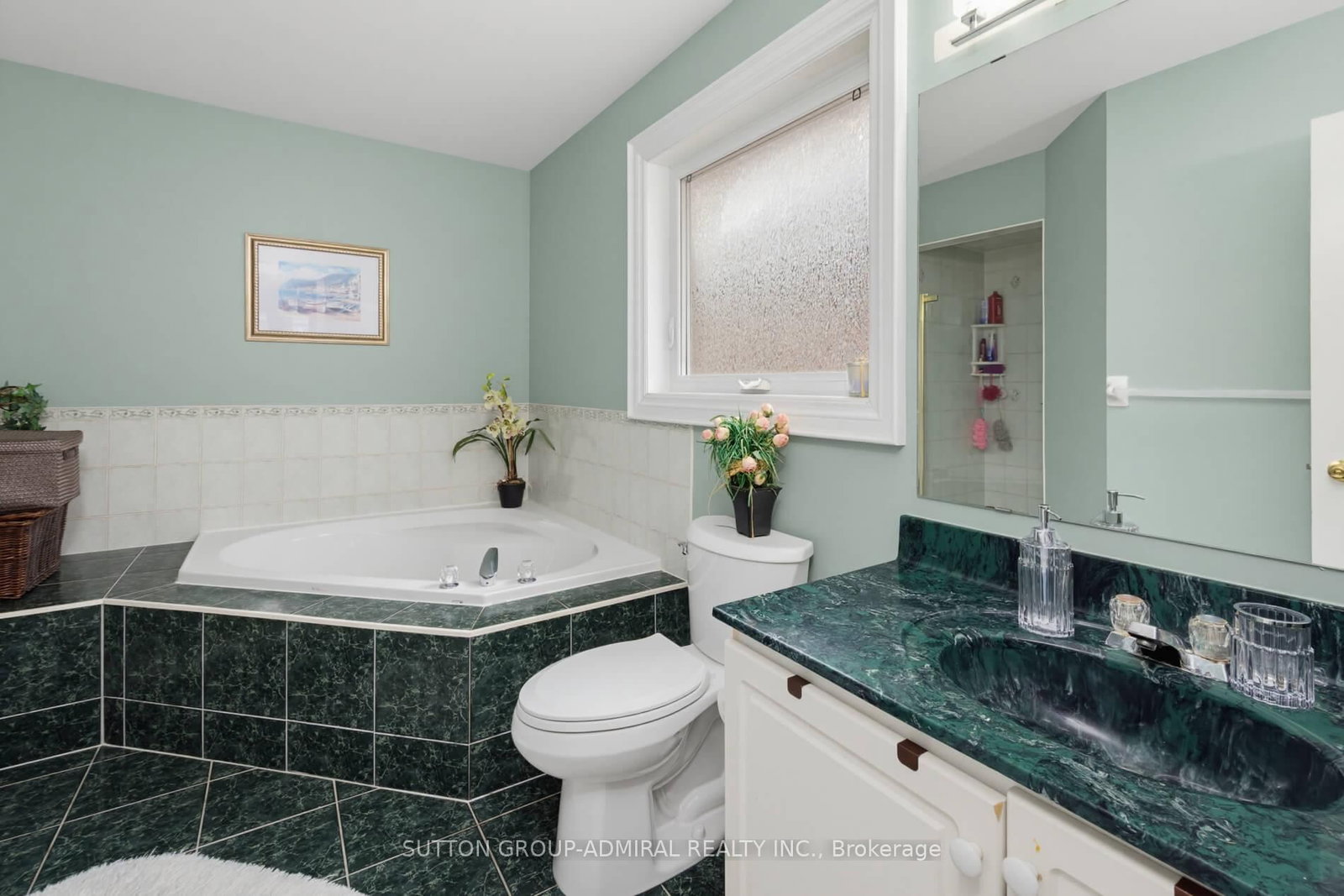 27 Pine Hollow Crescent • Vaughan, ON photo 19