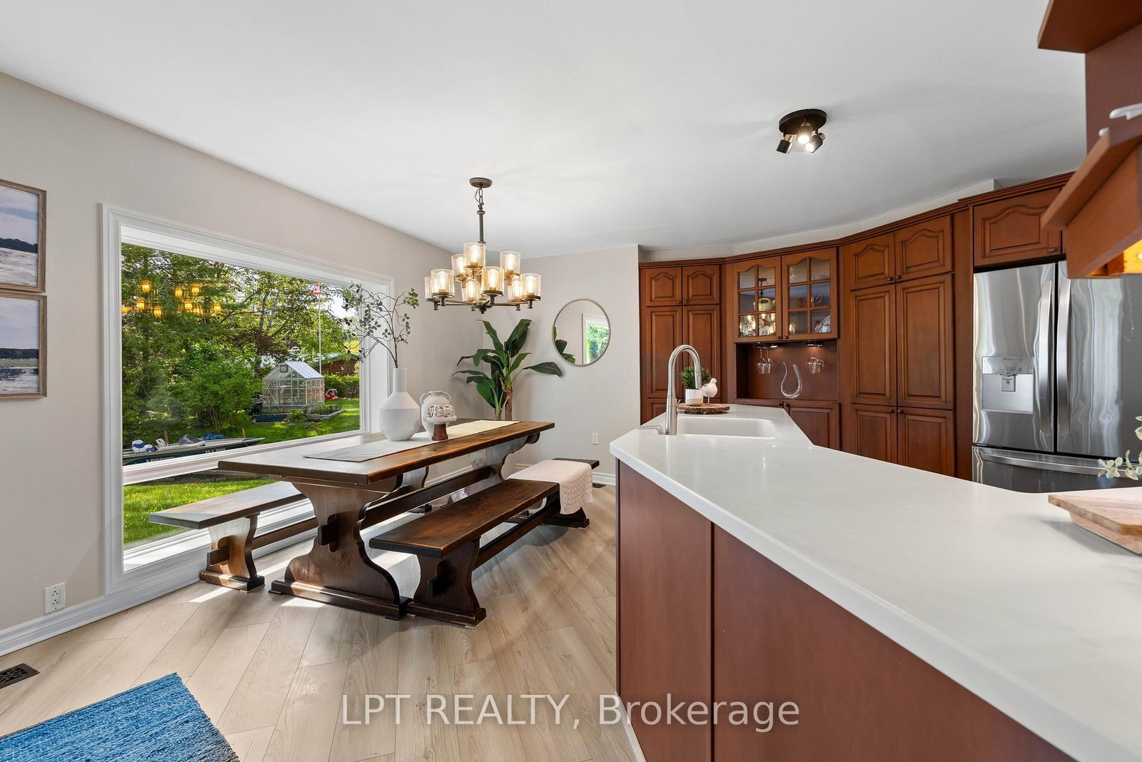 204 S The Queensway • Georgina, ON photo 10