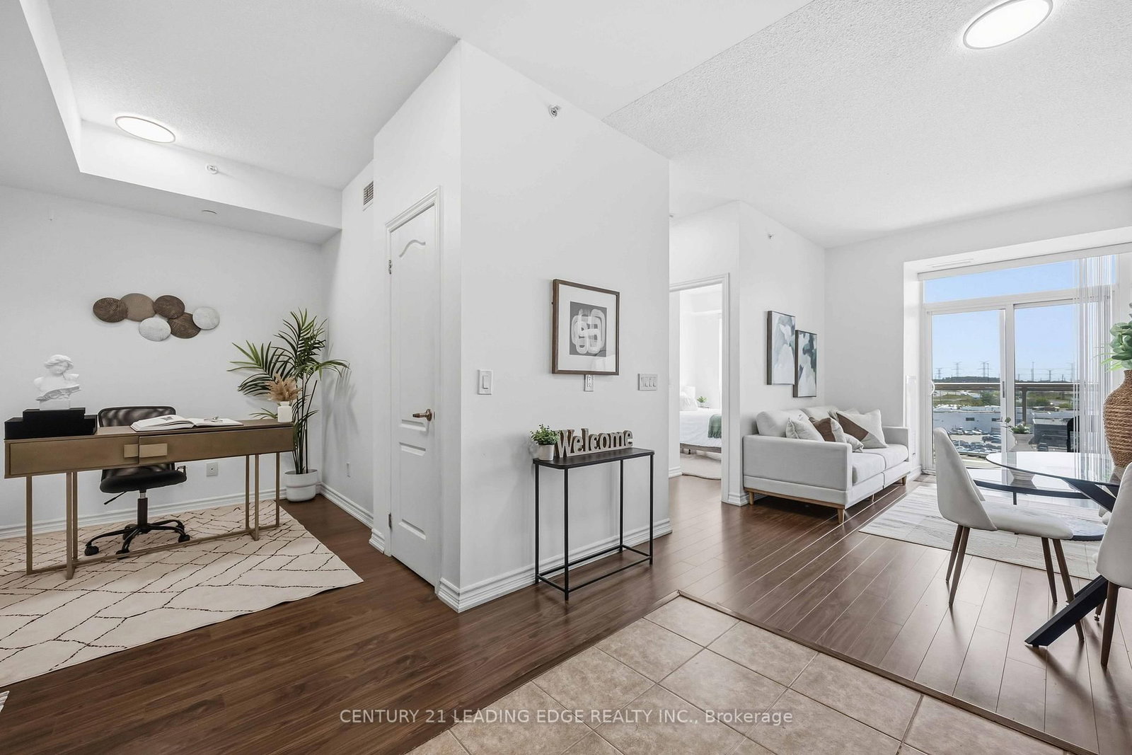 8323 kennedy Road • #612 • Markham, ON photo 3