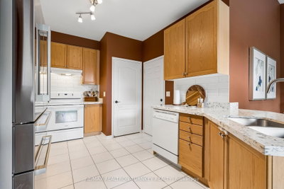 7 Thomas Bales Drive • Markham, ON photo 8