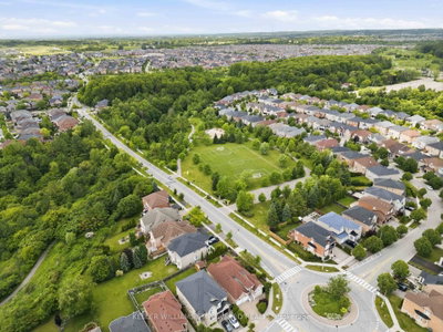 6 Jonah Drive • Richmond Hill, ON photo 6
