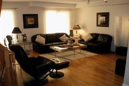 128 Hillwood St, Markham, L6C0B8 | Image 2