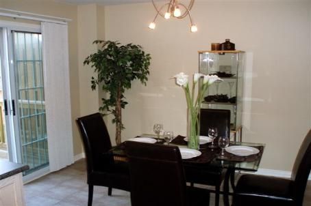 128 Hillwood St, Markham, L6C0B8 | Image 3