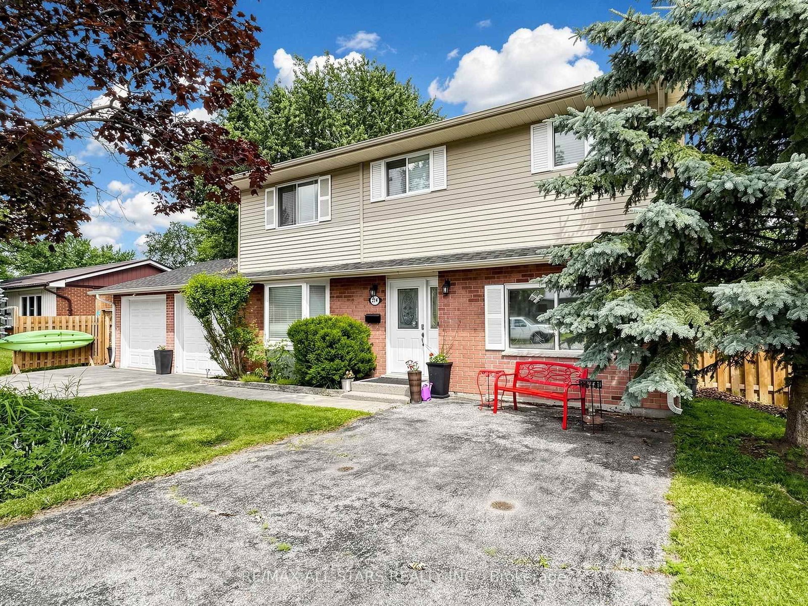 374 Adeline Drive • Georgina, ON photo 2