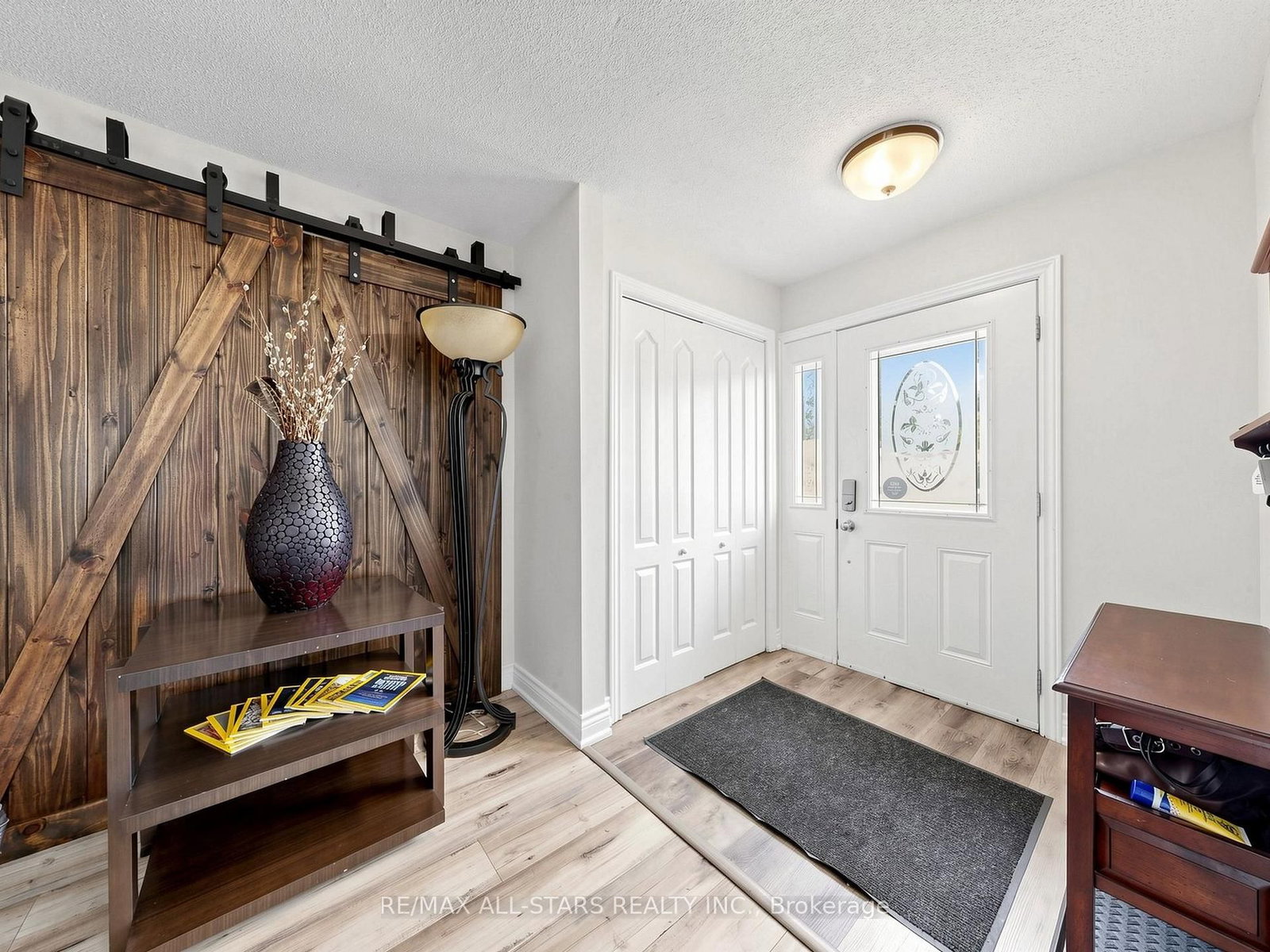 374 Adeline Drive • Georgina, ON photo 3
