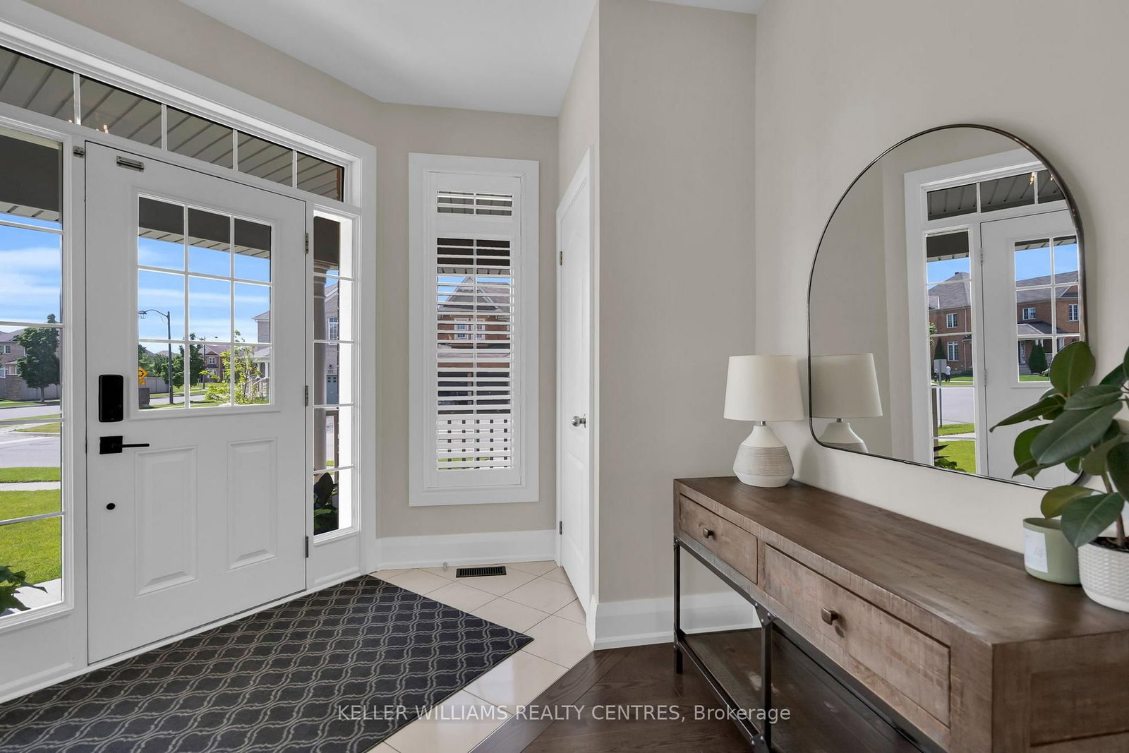 2 Jewelwing Court • Bradford West Gwillimbury, ON photo 7