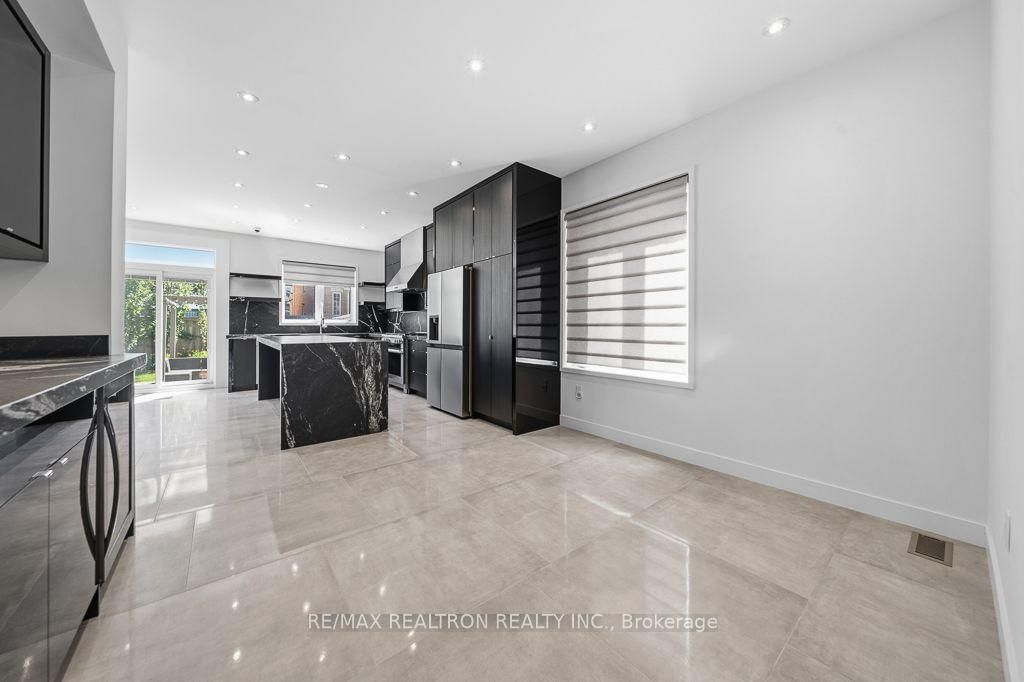 55 Headwind Boulevard • Vaughan, ON photo 6