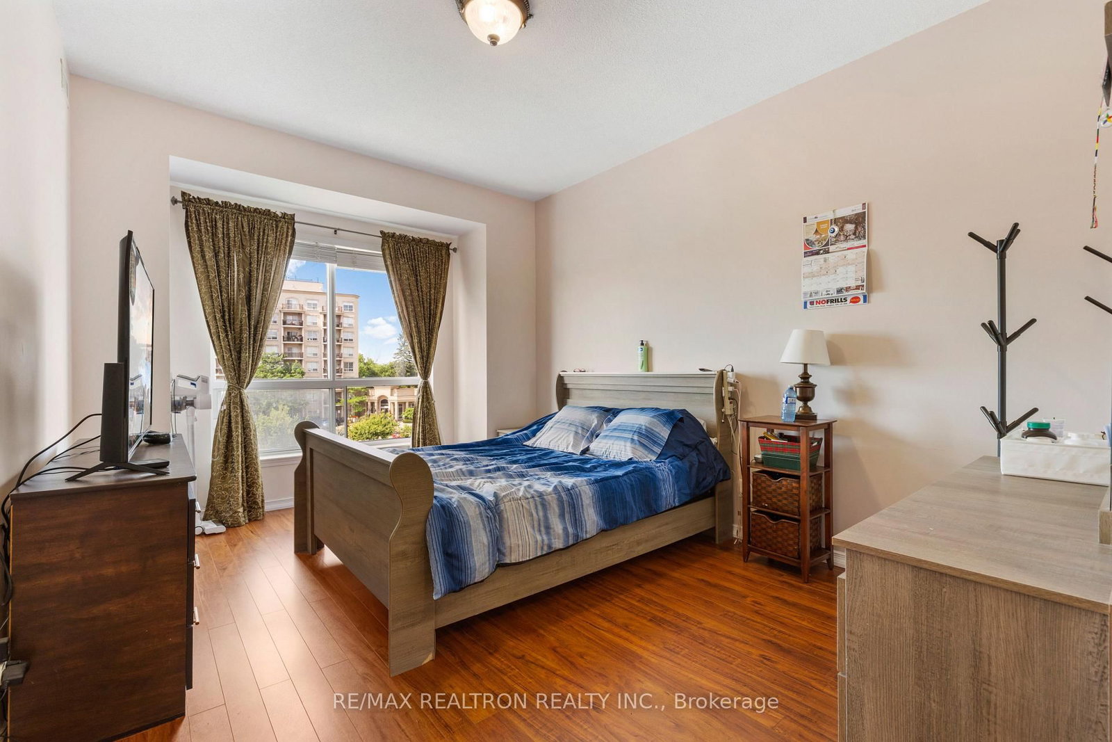 1 Maison Parc Court • #402 • Vaughan, ON photo 13