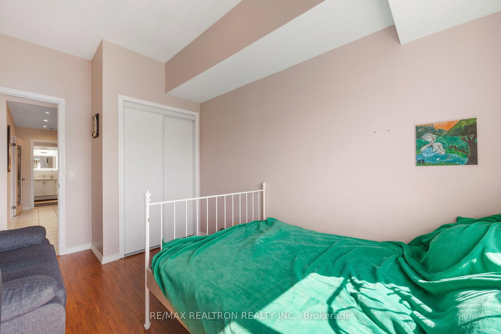 1 Maison Parc Court • #402 • Vaughan, ON photo 17