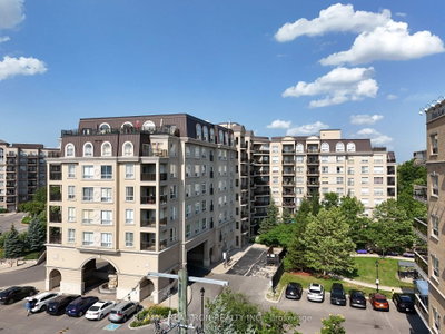 Unit 402 — 1 Maison Parc Court — photo 3