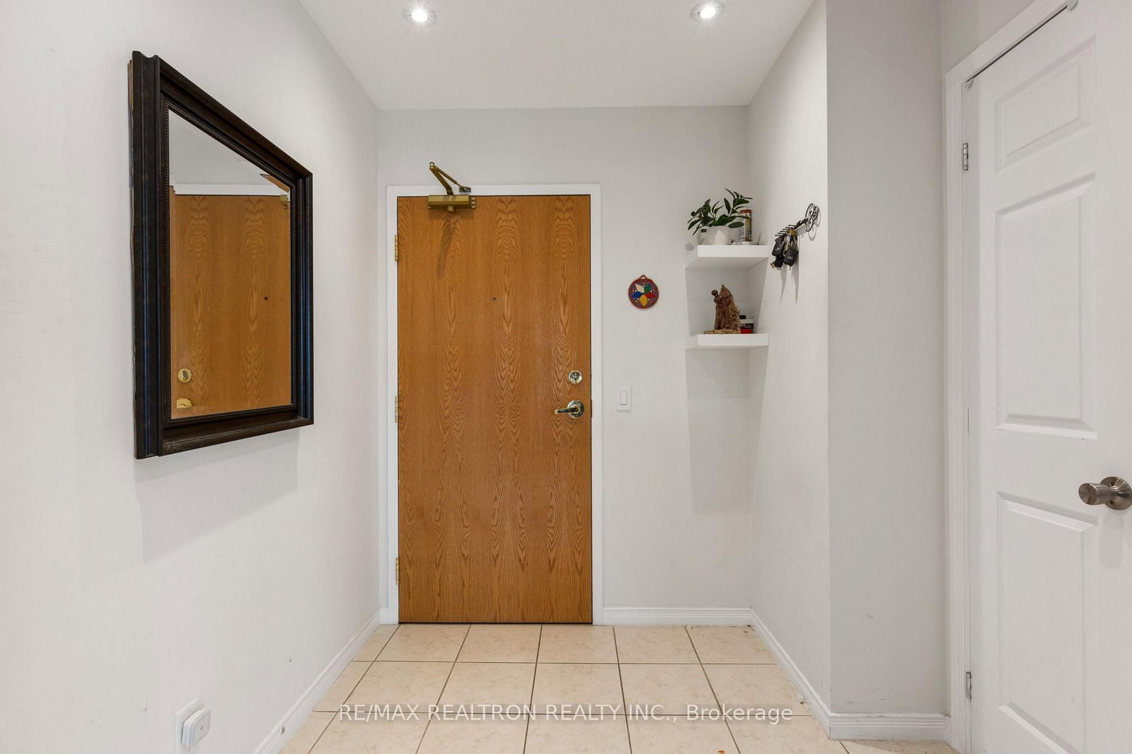 1 Maison Parc Court • #402 • Vaughan, ON photo 36