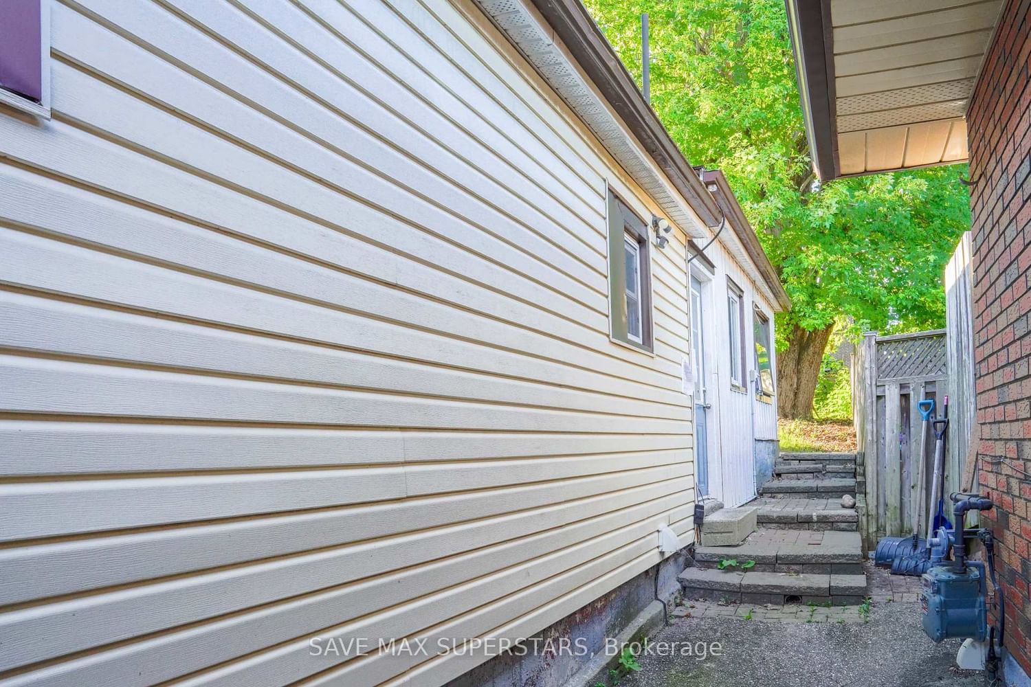 93 John Street E • Bradford West Gwillimbury, ON photo 47