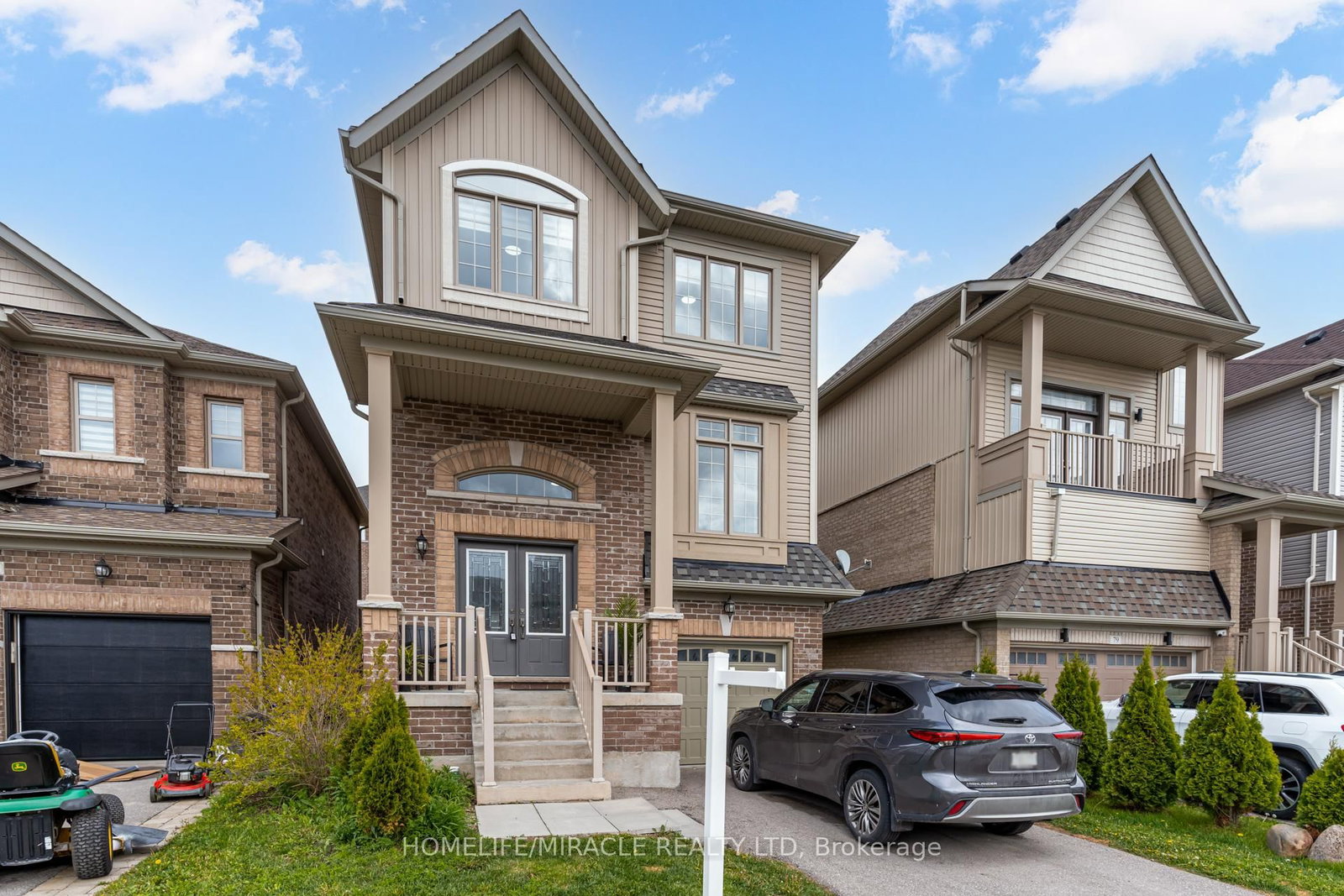 81 Willoughby Way • New Tecumseth, ON photo 2